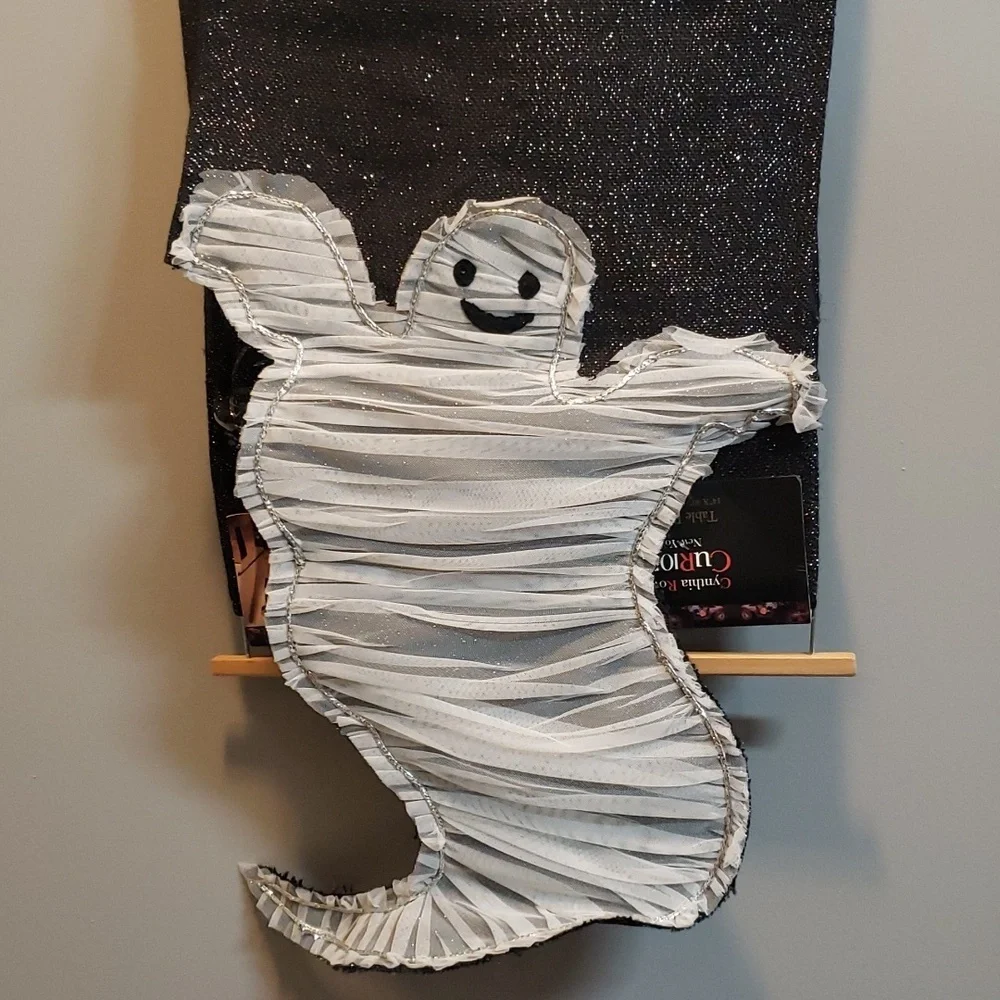 Cynthia Rowley Curious NWT Ghosts Metallic Table Runner, 90 x 14